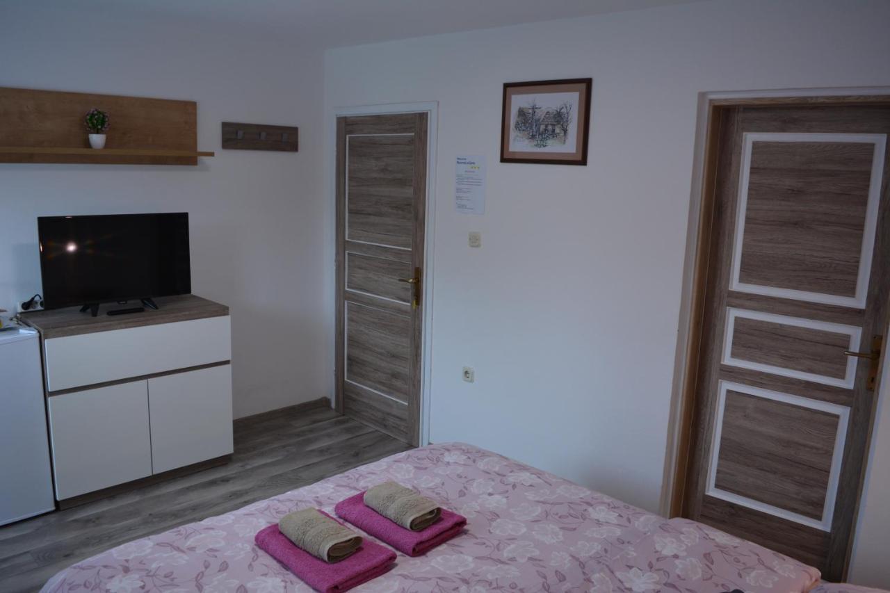 Rooms Lucijana Jezerce Dış mekan fotoğraf
