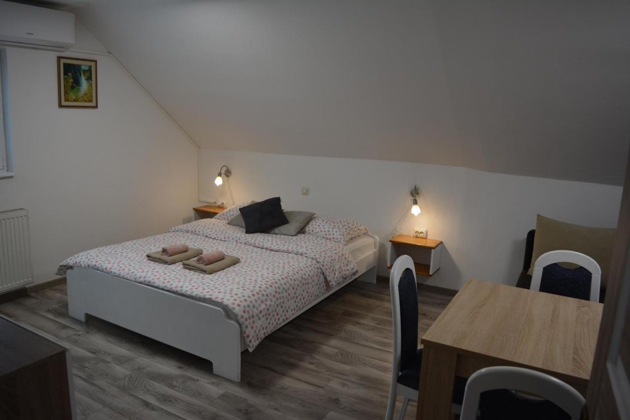 Rooms Lucijana Jezerce Dış mekan fotoğraf